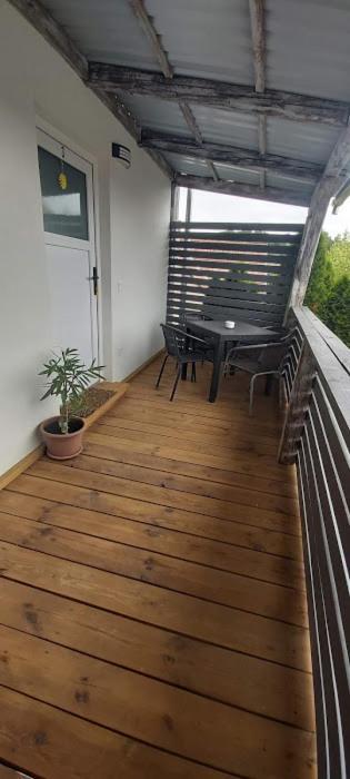 Koller Apartmanház Sarvar Exterior foto